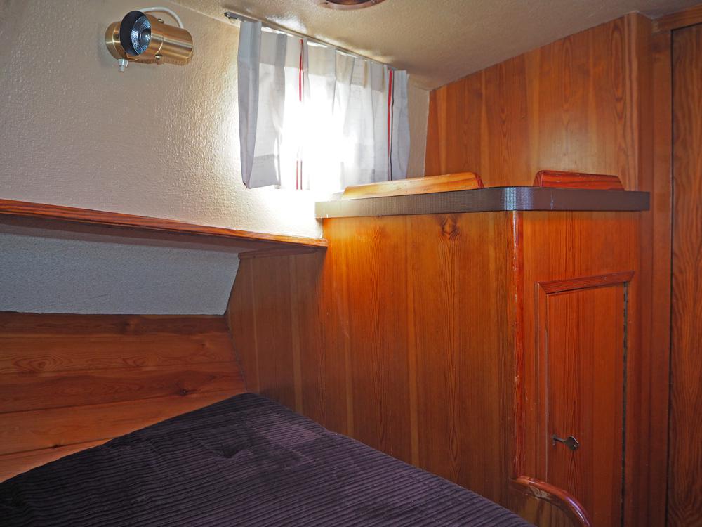 Cabin en avant, H&eacute;bergements